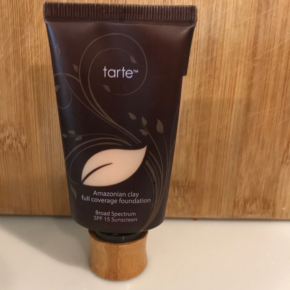 Tarte Amazonian clay
